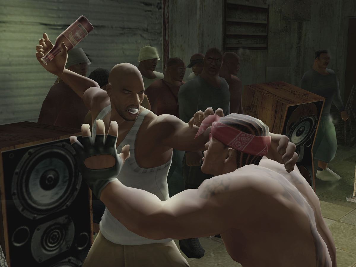A spectator raises a bottle behind two fighters beside speakers in Def Jam: Fight for NY