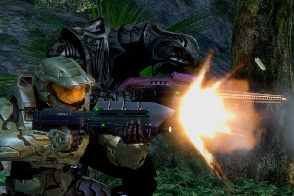 Master Chief and the Arbiter in a Halo 3 campaign promotional image published for The Master Chief Collection on PC