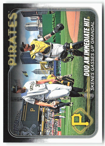 2024 Topps Update #US160 Duo An Immediate Hit: Skenes Gasses Up Grandal CC