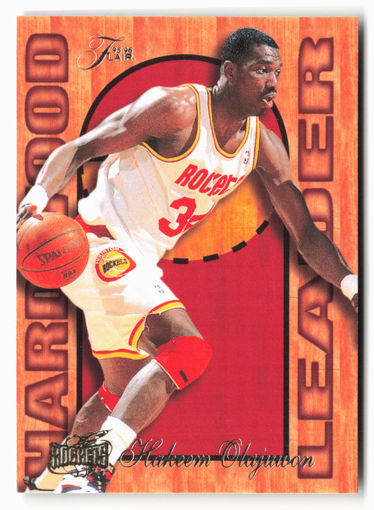 1995-96 Fleer #10 Hakeem Olajuwon Flair Hardwood Leader