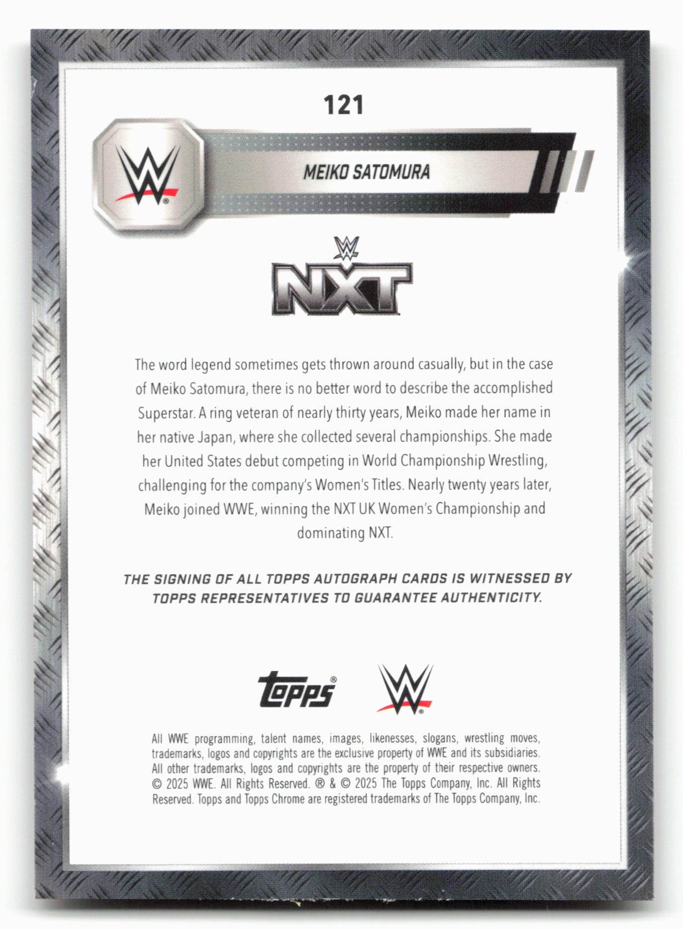 2025 Topps Chrome WWE #121 Meiko Satomura Autographs Gold Refractor