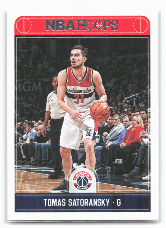2017-18 Hoops #92 Tomas Satoransky