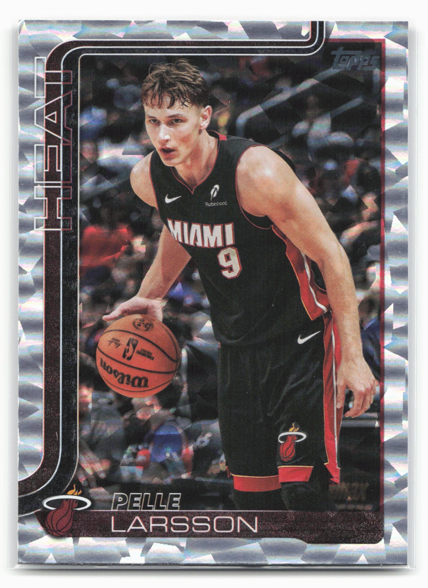 2025-26 Topps #79 Pelle Larsson Crackleboard 25044