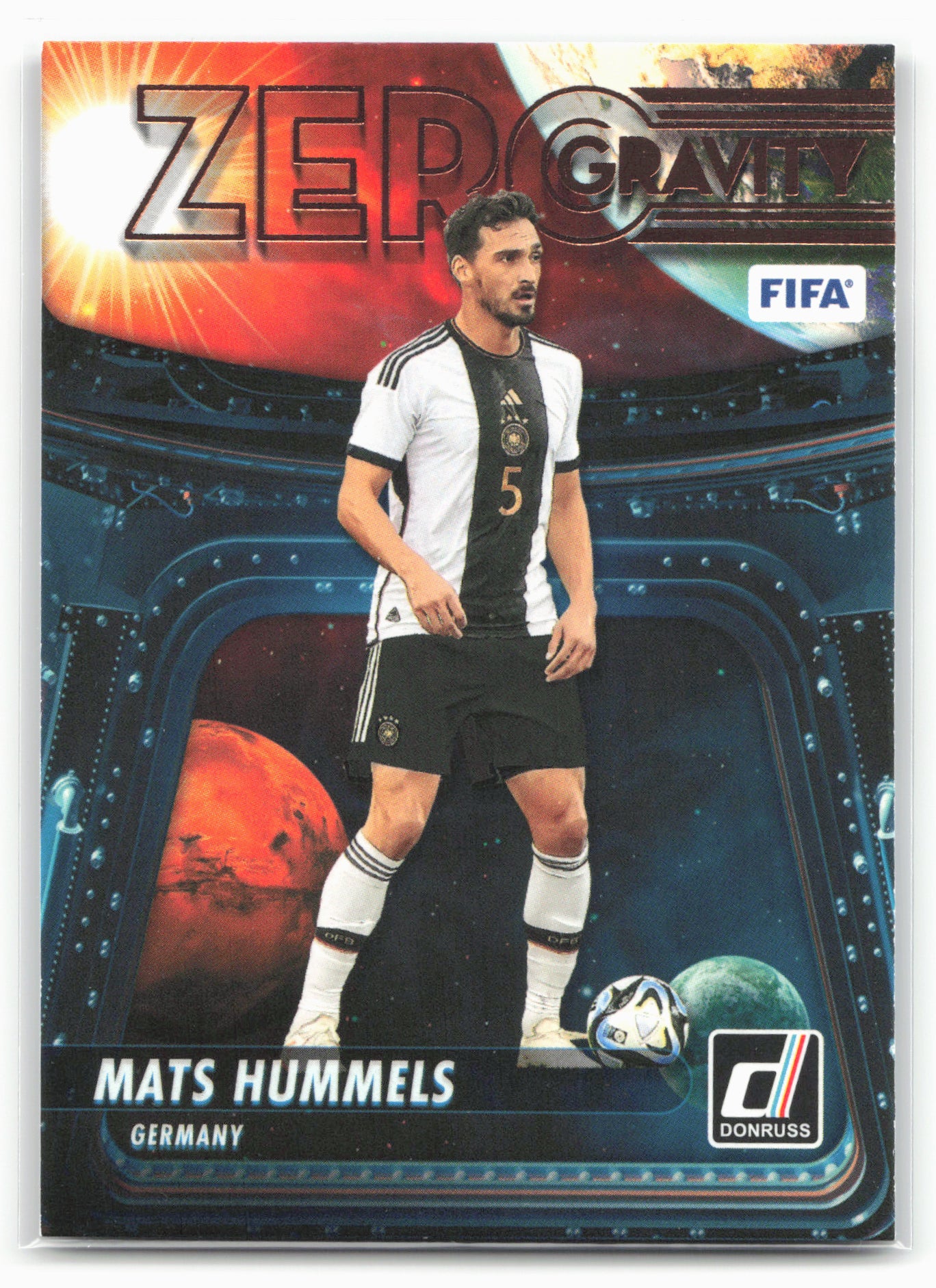 2023-24 Donruss #20 Mats Hummels Zero Gravity