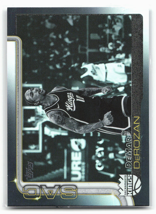 2025-26 Topps #162 DeMar DeRozan Blackout 26276