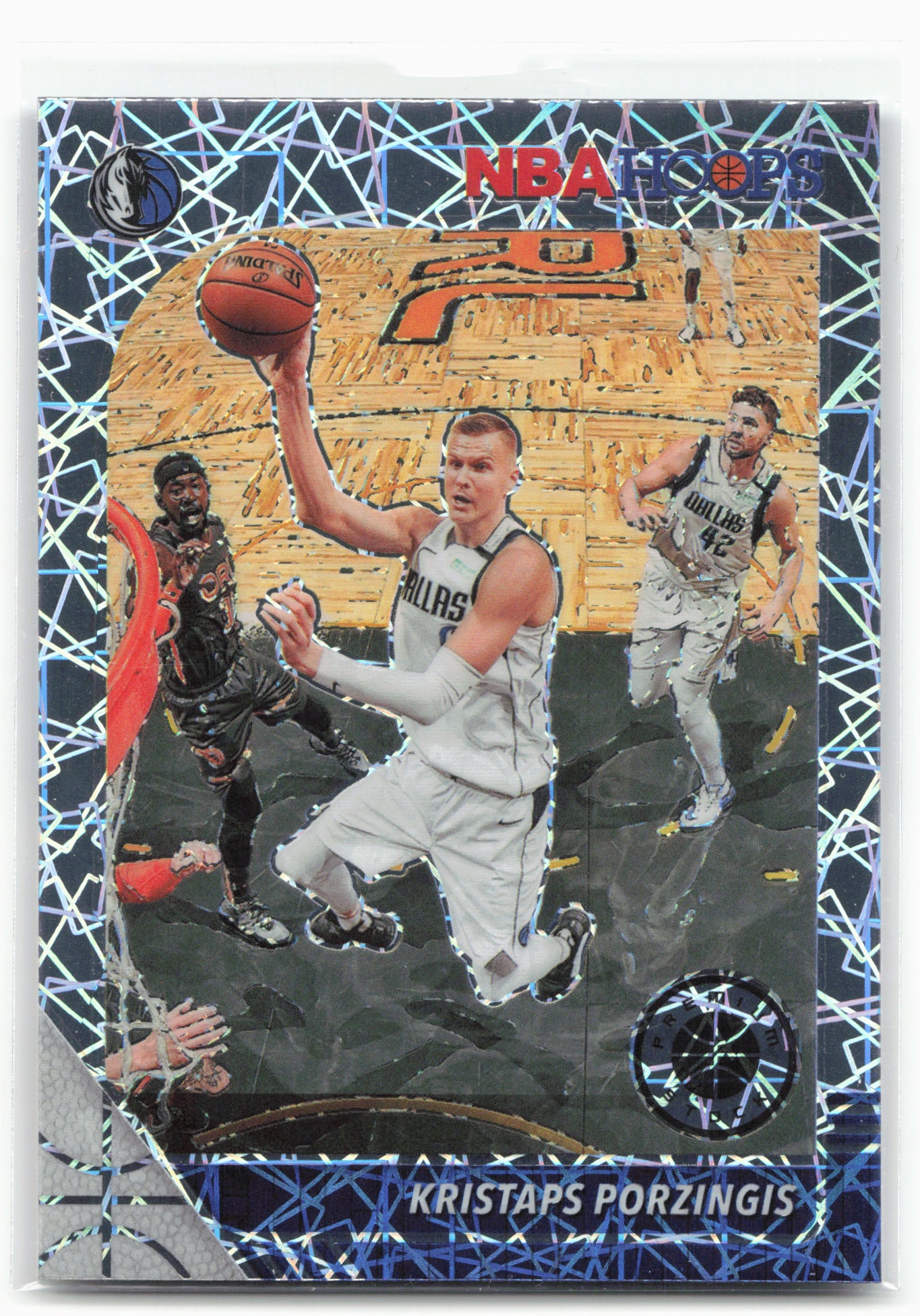 2019-20 Hoops Premium Stock #40 Kristaps Porzingis Prizms Silver Laser