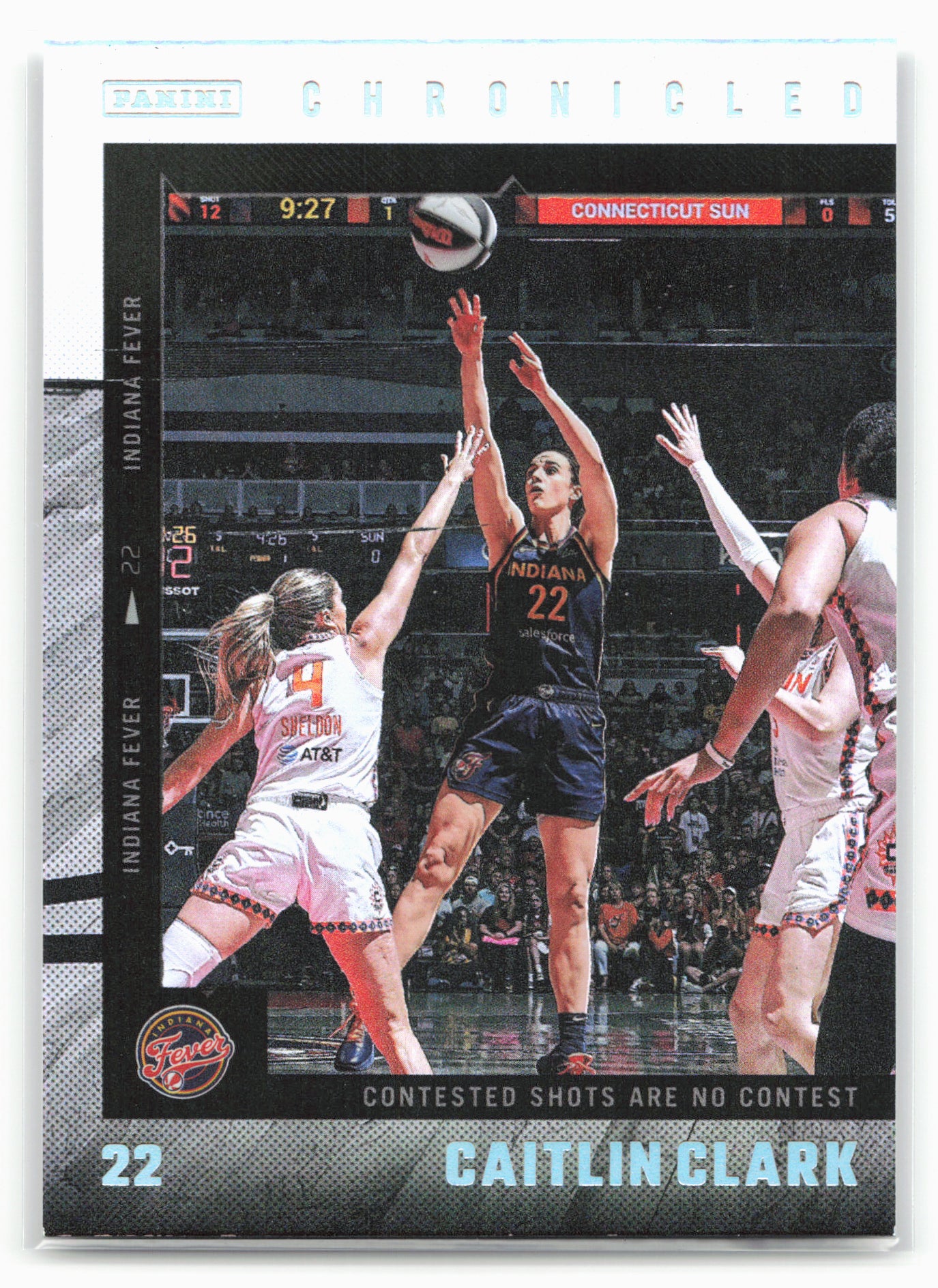 2025 Panini Caitlin Clark Chronicled #30 Caitlin Clark Holo 27531