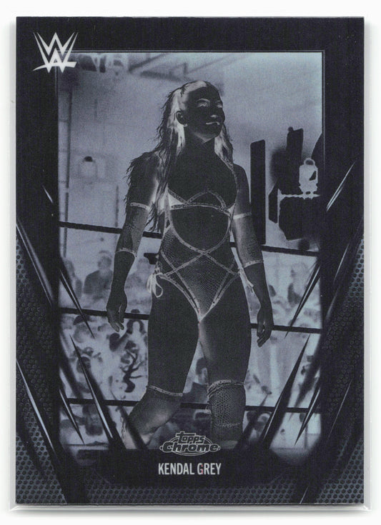 2026 Topps Chrome WWE - Negative Refractor #148 Kendal Grey