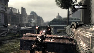 Gears of War | Xbox 360 | gameplay screenshot | region=North America | source-country= | zypher-v2 | moby-7ec6d46251f0 | Data by MobyGames.com