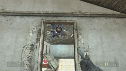 
The Orange Box | Xbox 360 | gameplay screenshot | Data by MobyGames.com