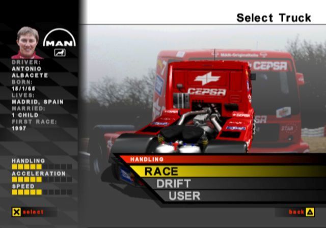 Super Trucks Racing | PlayStation 2 | gameplay screenshot | region=North America | source-country= | zypher-v2 | moby-cfaea465590a | Data by MobyGames.com