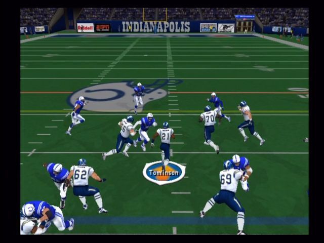 NFL 2K3 | Xbox | gameplay screenshot | region=North America | source-country= | zypher-v2 | moby-0832a5df4ce7 | Data by MobyGames.com