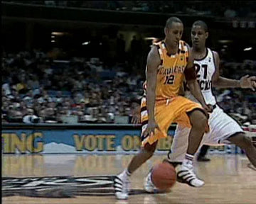 NBA 2K6 | PlayStation 2 | gameplay screenshot | region=North America | source-country= | zypher-v2 | moby-8774789a0182 | Data by MobyGames.com