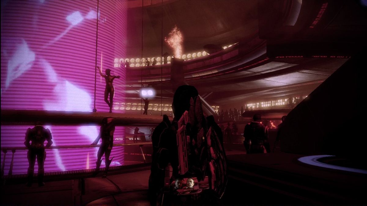 Mass Effect 2 | Xbox 360 | gameplay screenshot | region=North America | source-country= | zypher-v2 | moby-ee07828d5802 | Data by MobyGames.com