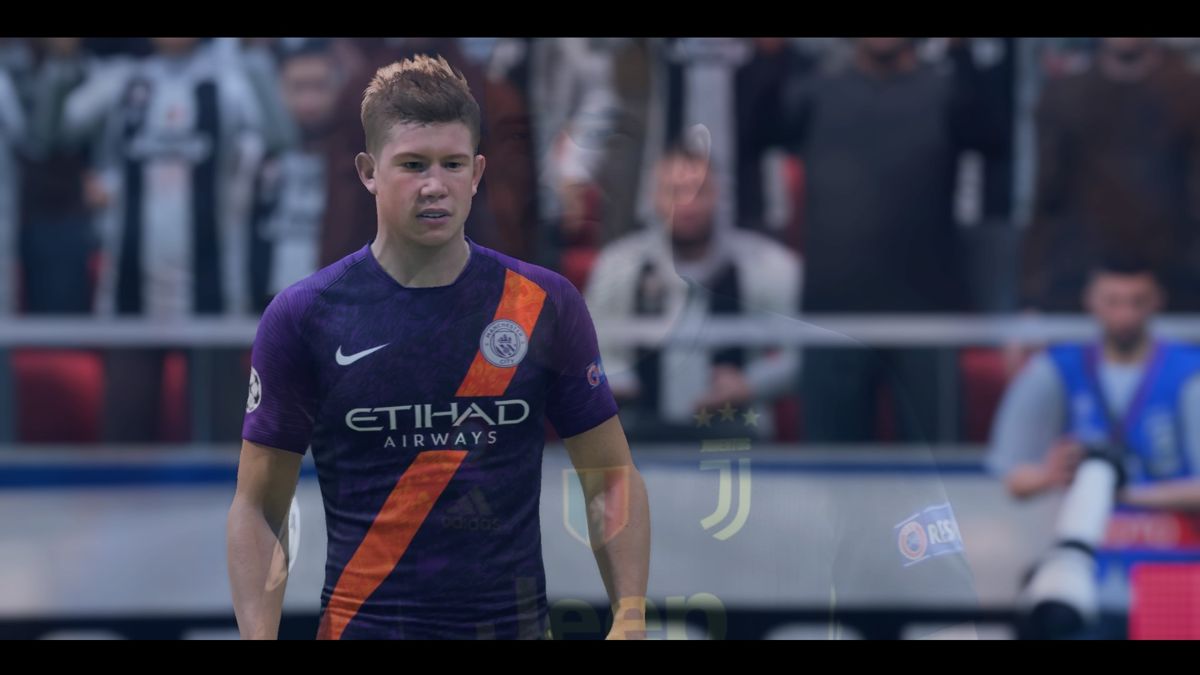 FIFA 19 | PlayStation 4 | gameplay screenshot | Data by MobyGames.com