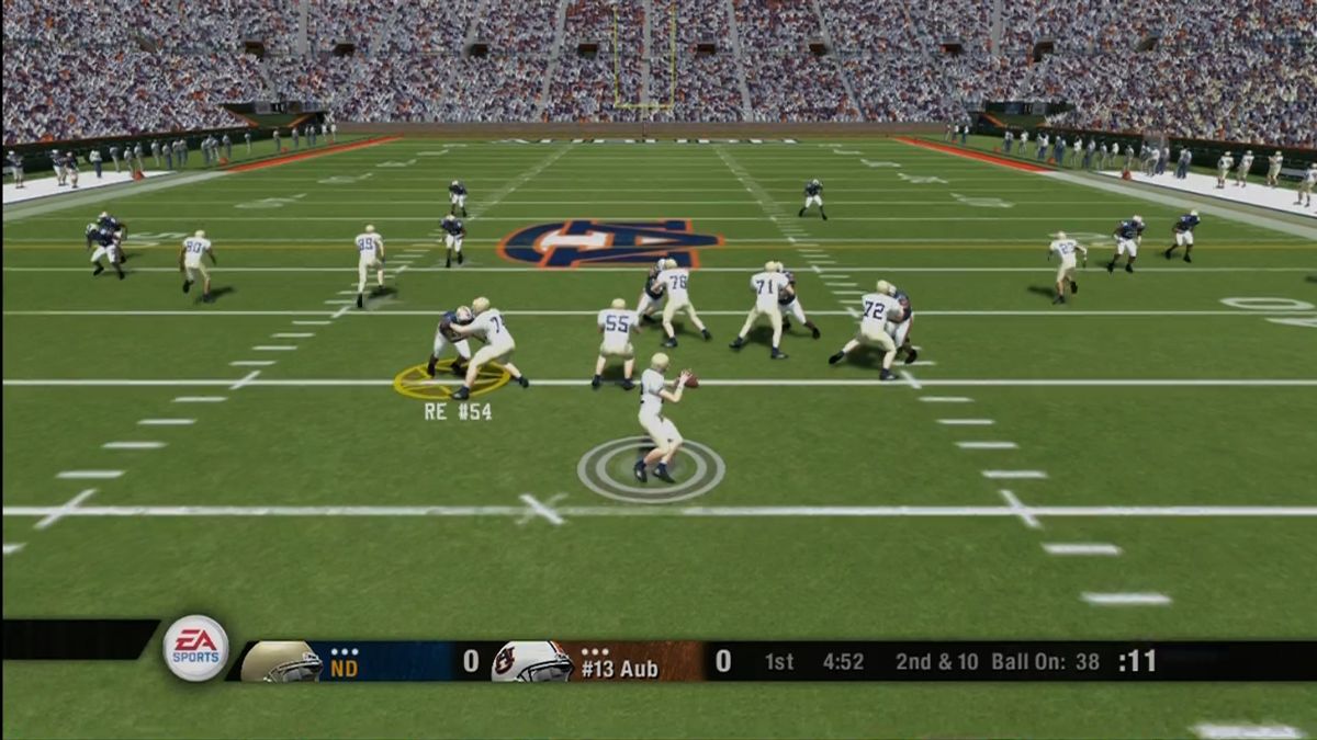NCAA Football 08 | Xbox 360 | gameplay screenshot | region=North America | source-country= | zypher-v2 | moby-d72ecadd49ca | Data by MobyGames.com