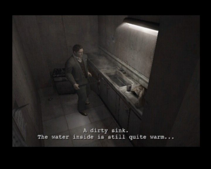 Resident Evil: Outbreak | PlayStation 2 | gameplay screenshot | Data by MobyGames.com