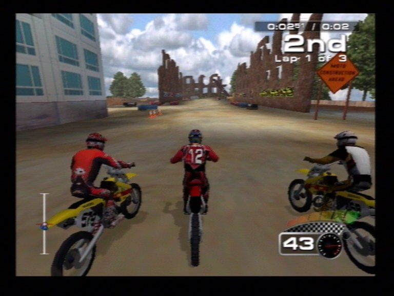 
MX 2002 featuring Ricky Carmichael | PlayStation 2 | gameplay screenshot | Data by MobyGames.com