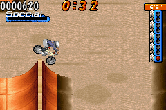 Mat Hoffman's Pro BMX | Game Boy Advance | gameplay screenshot | region=North America | source-country= | zypher-v2 | moby-03a51c3a01ac | Data by MobyGames.com