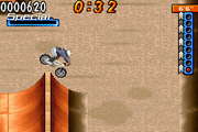 Mat Hoffman's Pro BMX | Game Boy Advance | gameplay screenshot | region=North America | source-country= | zypher-v2 | moby-03a51c3a01ac | Data by MobyGames.com