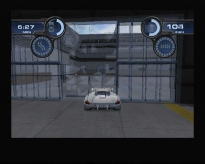 Spy Hunter | GameCube | gameplay screenshot | region=North America | source-country= | zypher-v2 | moby-2bedaf40d66f | Data by MobyGames.com