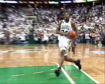
NBA 2K3 | PlayStation 2 | gameplay screenshot | Region: North America | source-country= | Data by MobyGames.com