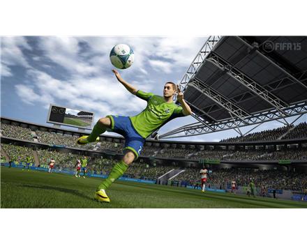 FIFA 15 | Xbox One | gameplay screenshot 1 | Region: North America | Source: LaunchBox